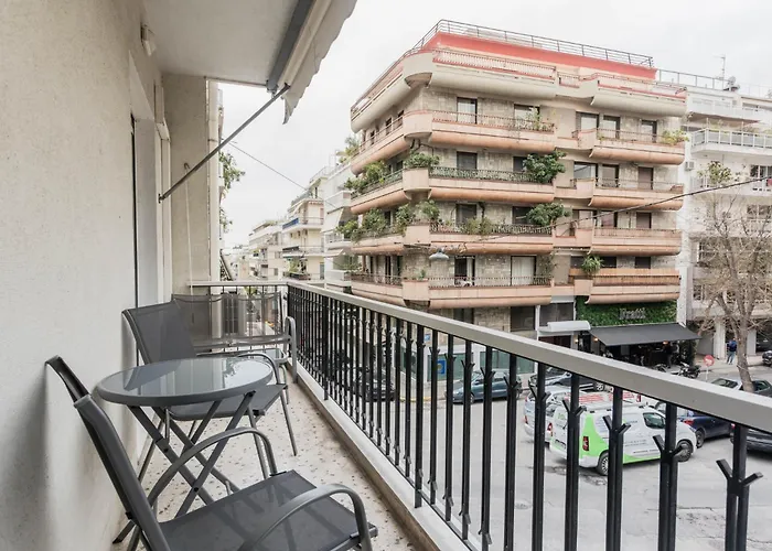 Charming & Comfy 2Bd Apartment In Acropolis Area By Upstreet